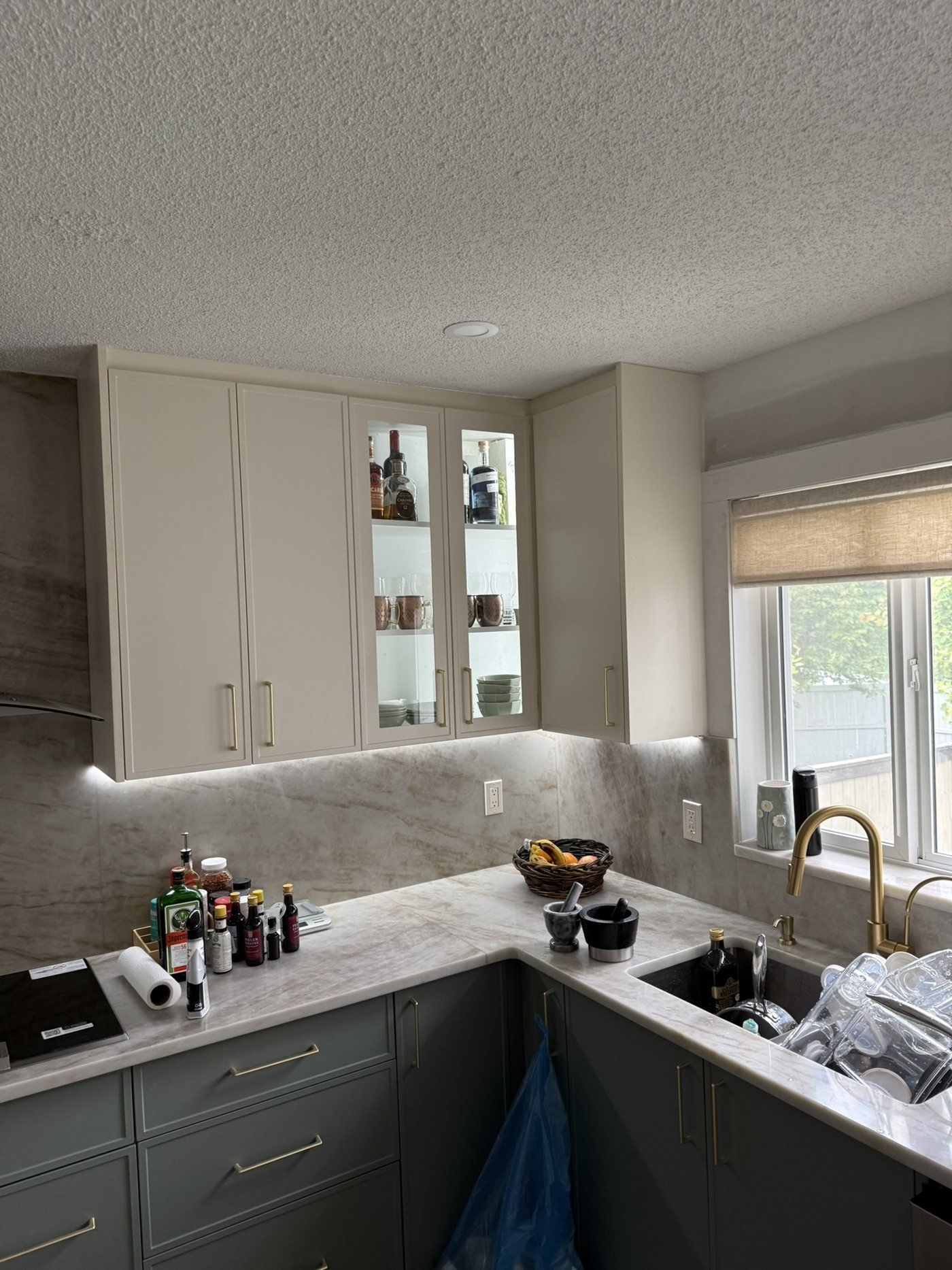 Quartz countertop installation Calgary